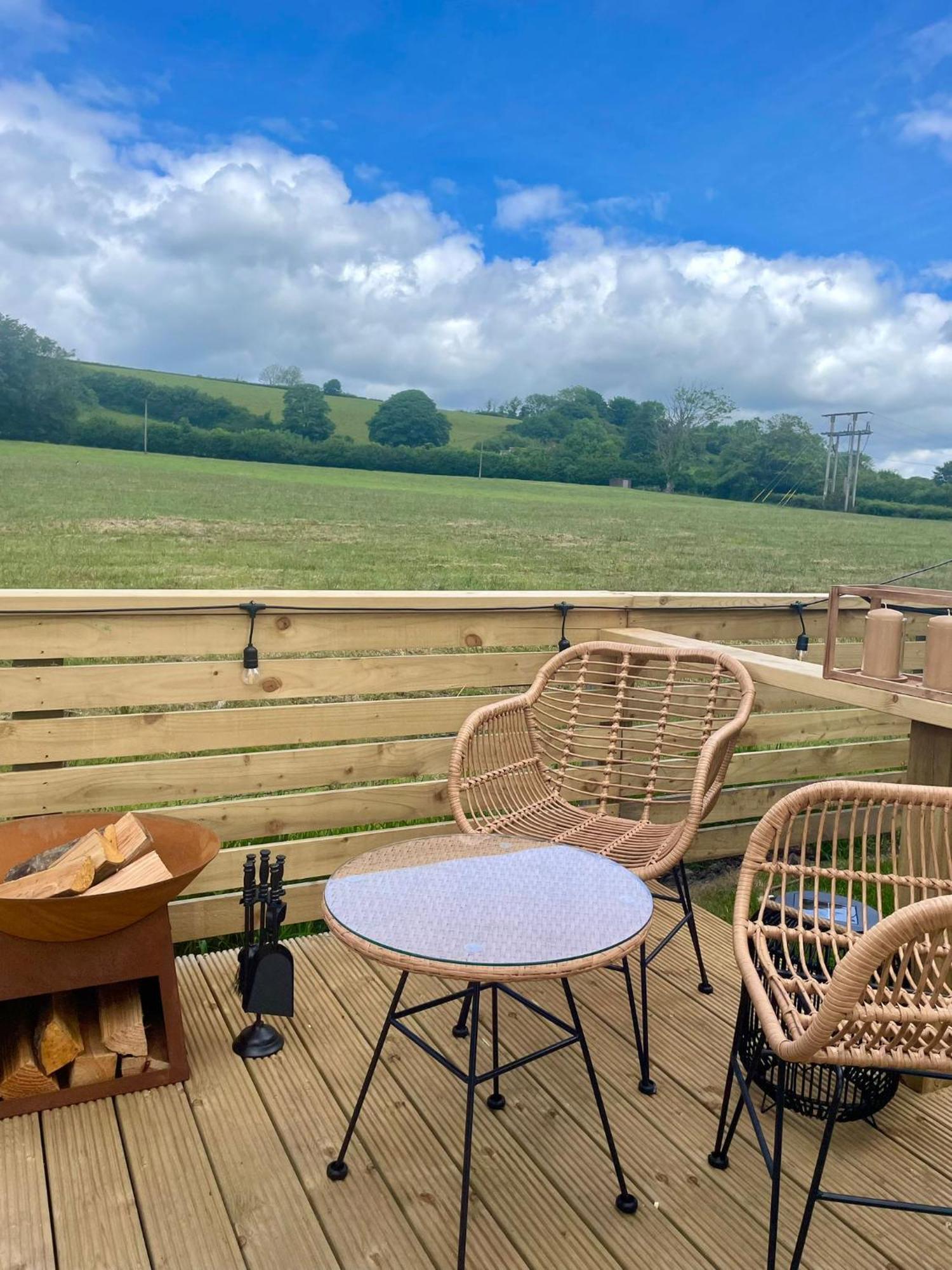 Coedydd - Woods Apartment Бридженд Екстериор снимка